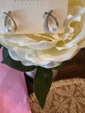 Pearl & Crystal Cross Stud Earrings - Silver Tone